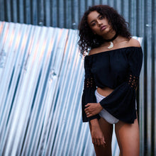 Load image into Gallery viewer, Jayna Bell-Sleeved Blouse
